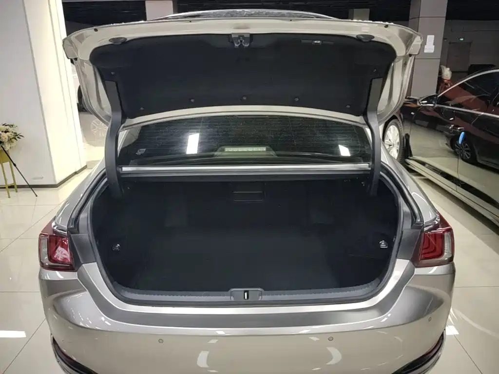 Lexus ES — миниатюра 19