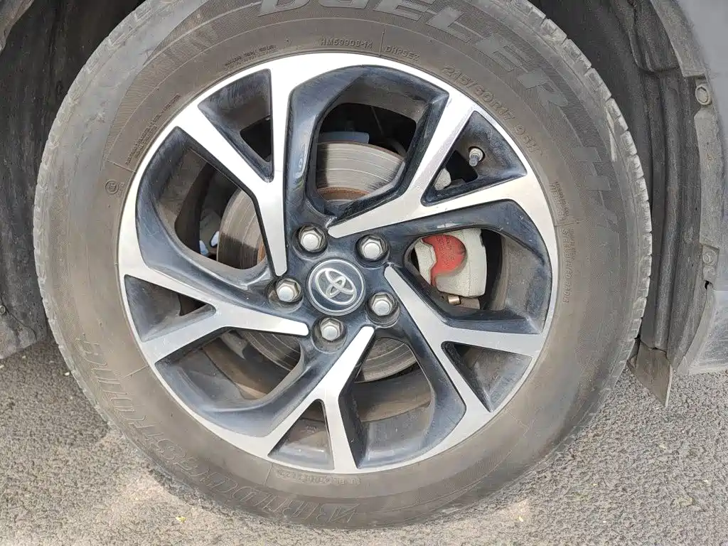 Toyota C-HR — миниатюра 8