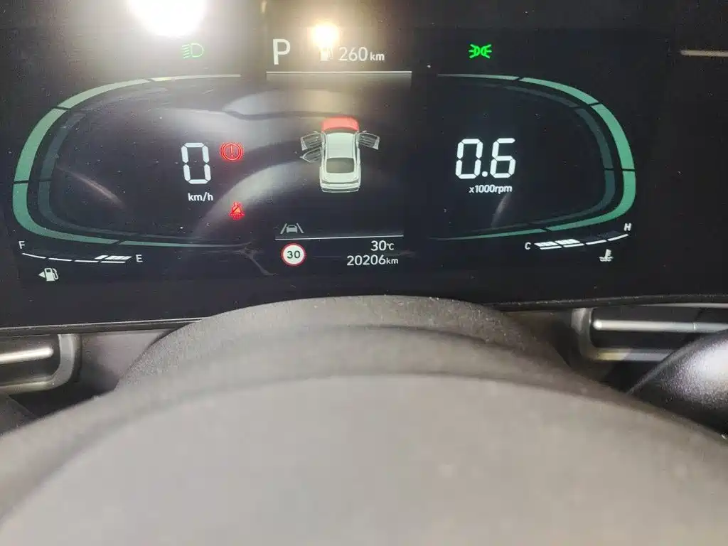 Hyundai Elantra — миниатюра 8
