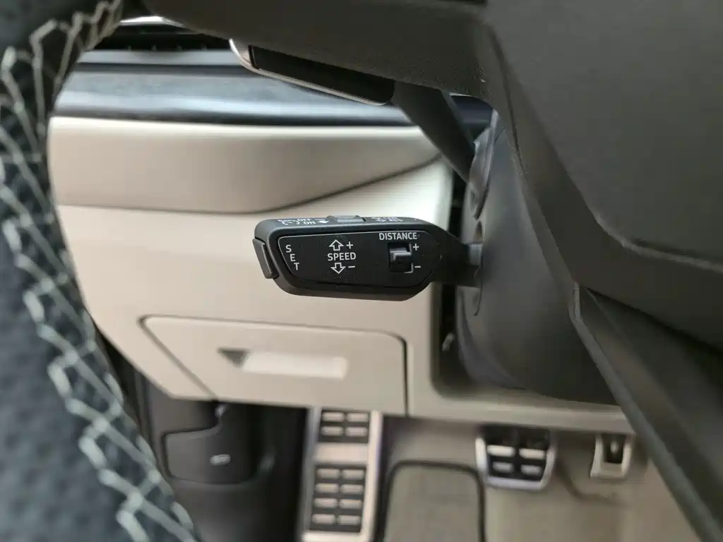 Audi Q5L — миниатюра 10