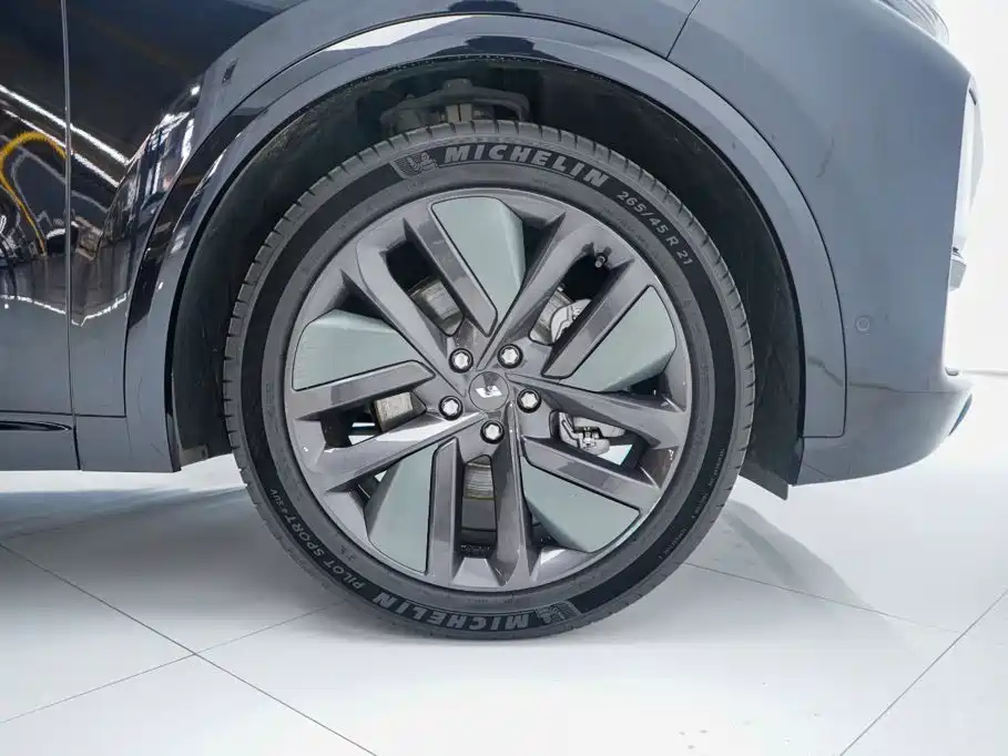 Li Auto Li L8 — миниатюра 23