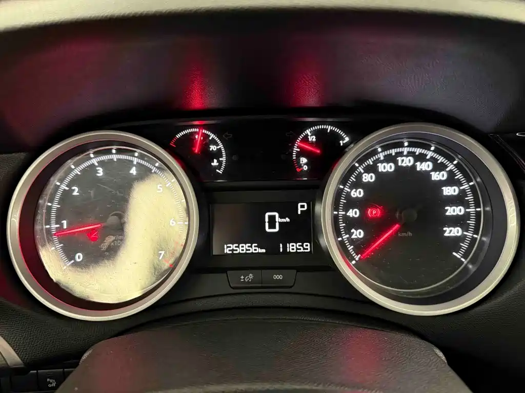 Peugeot 408 — миниатюра 8