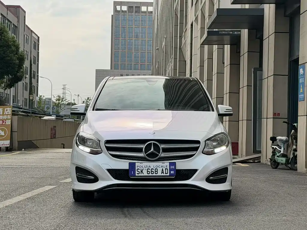Mercedes-Benz B-Class — миниатюра 2