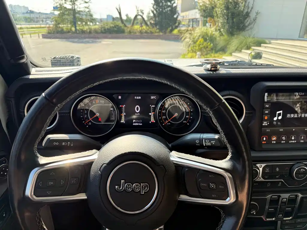 Jeep Gladiator — миниатюра 6