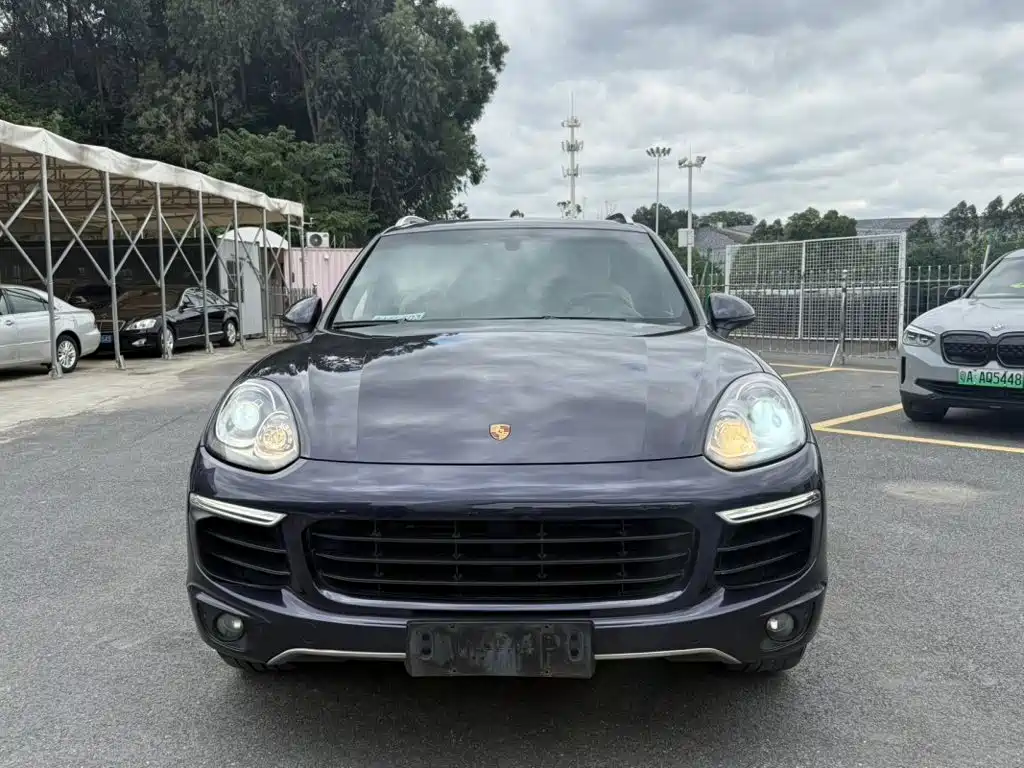 Porsche Cayenne — миниатюра 2
