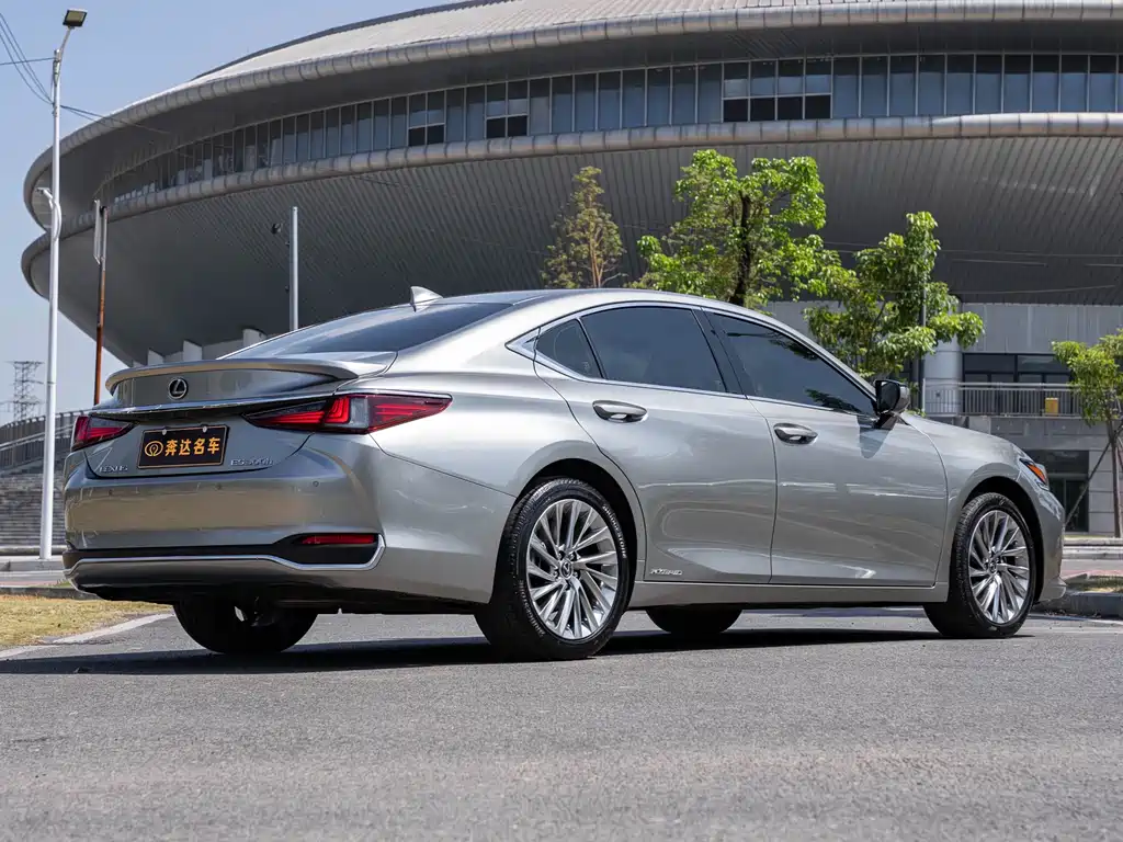 Lexus ES 2021 300h Executive