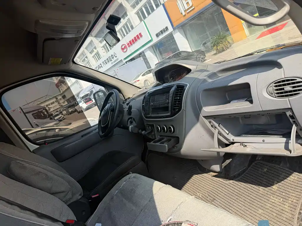 SAIC MAXUS XINTU V80