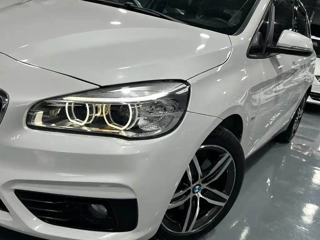 BMW 2 Series Active Tourer 218i Sport Design Package, фото 5