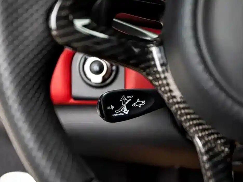 McLaren 12C — миниатюра 6