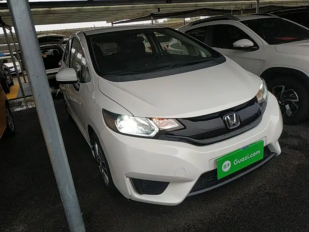 Honda Fit — миниатюра 4