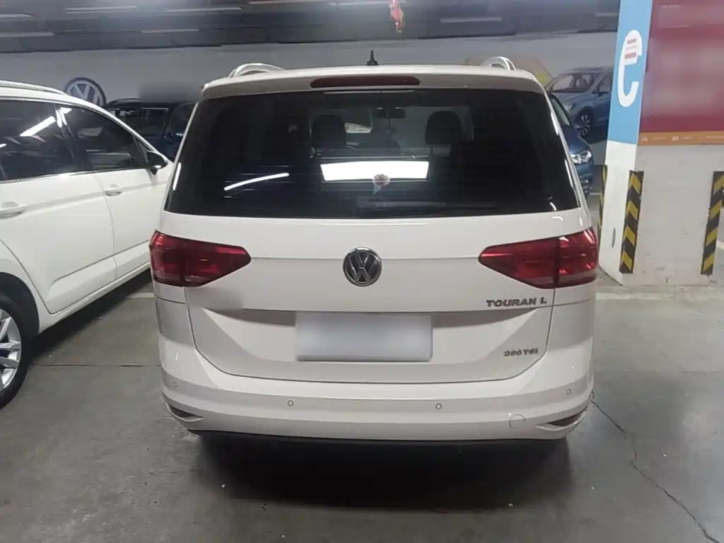Volkswagen Touran — миниатюра 6