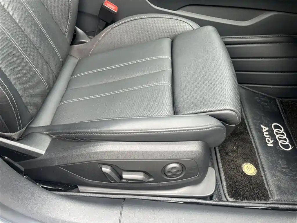 Audi A4L 2022 40 TFSI Fashion