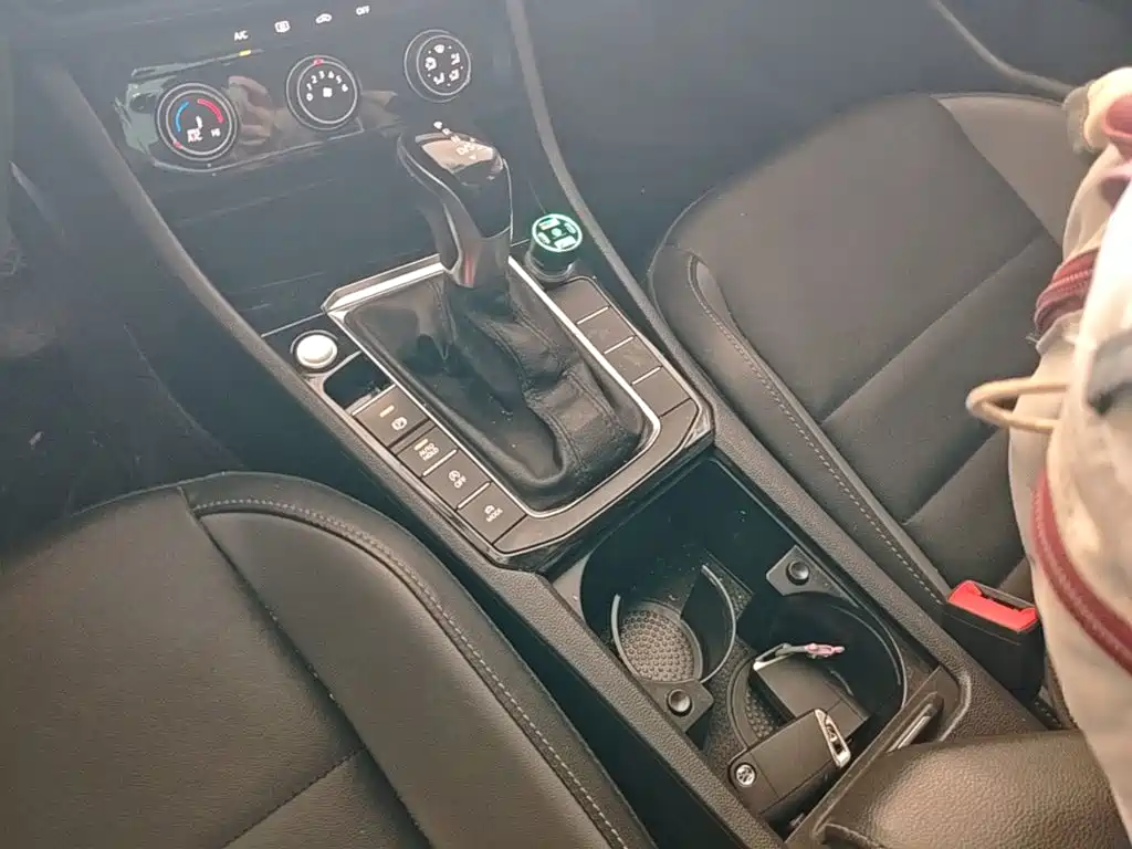 Volkswagen Sagitar — миниатюра 14