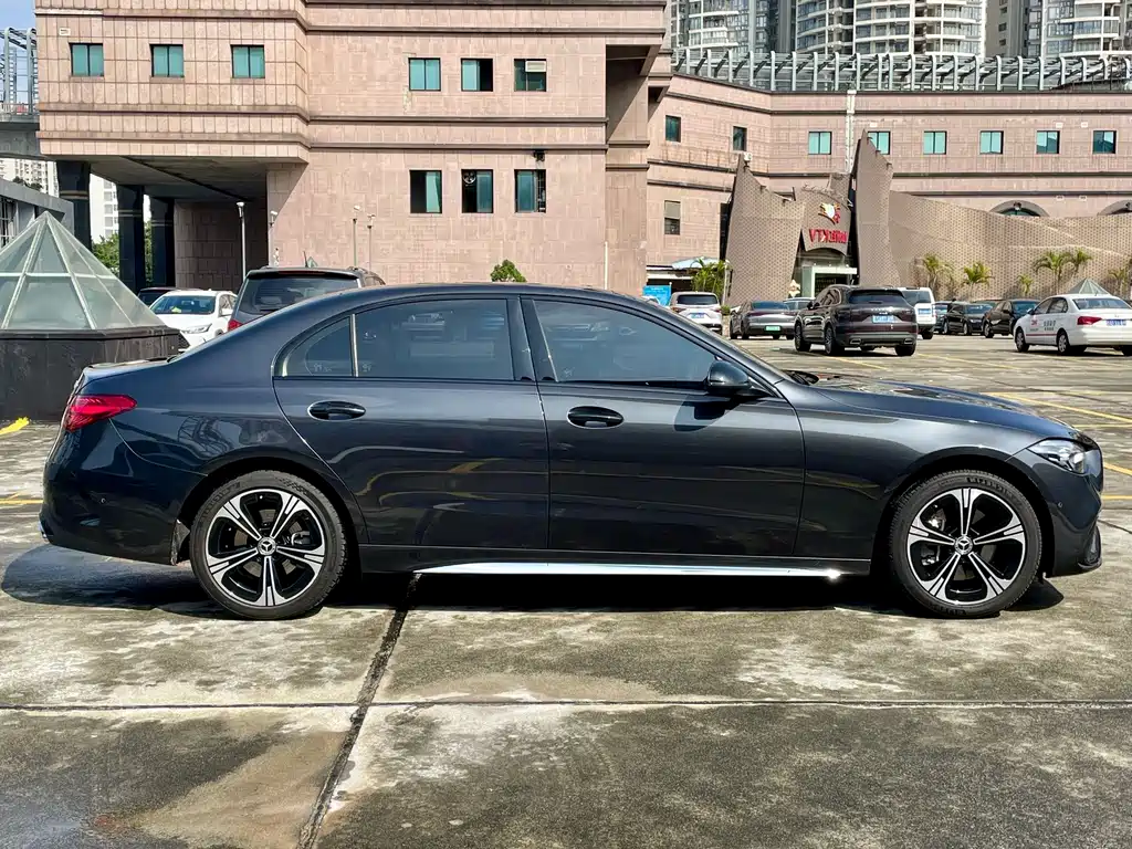 Mercedes-Benz C-Class — миниатюра 30