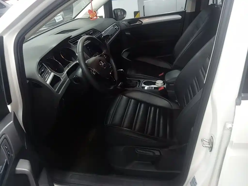Volkswagen Touran — миниатюра 15