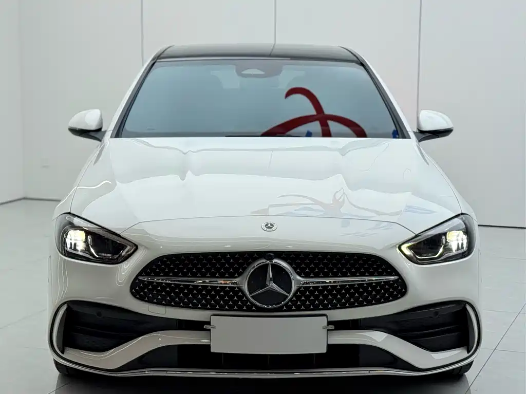 Mercedes-Benz C-Class — миниатюра 3