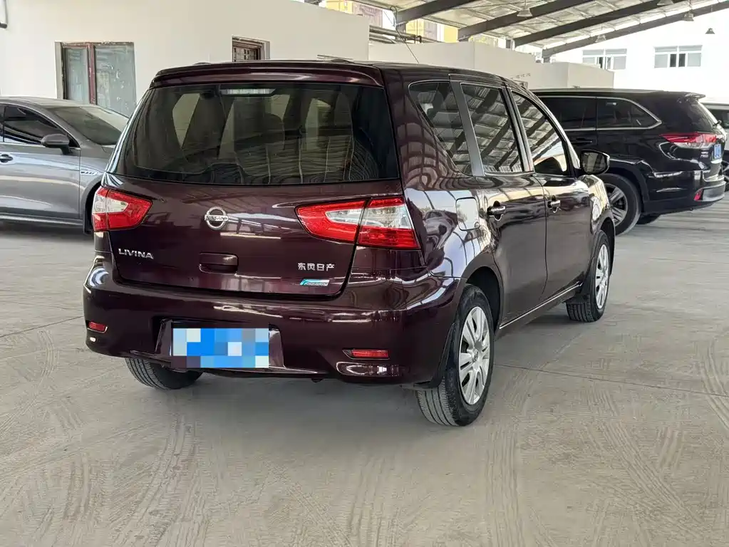 Nissan Livina — миниатюра 7