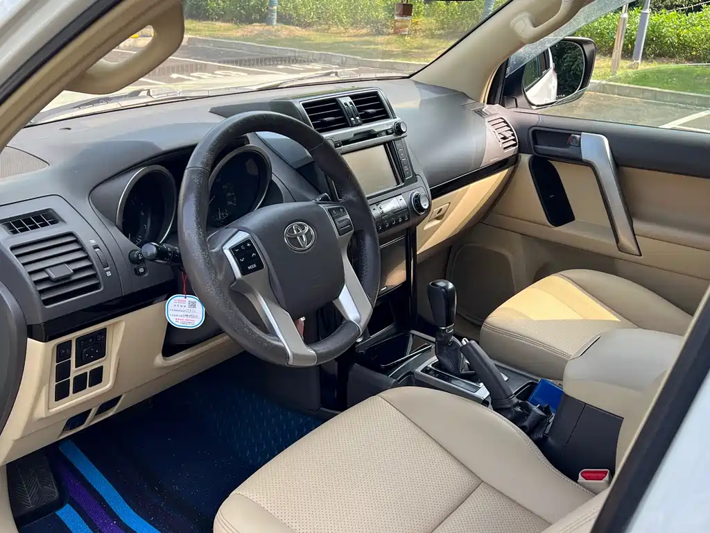 Toyota Prado (Import) — миниатюра 6