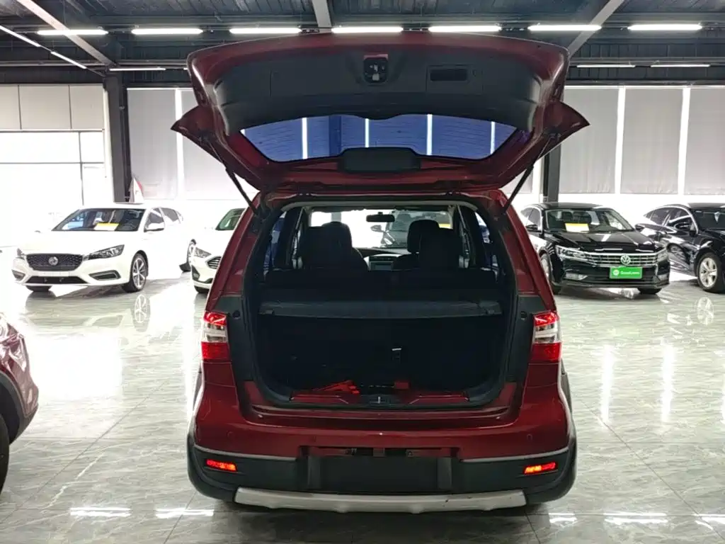 Nissan Livina — миниатюра 19
