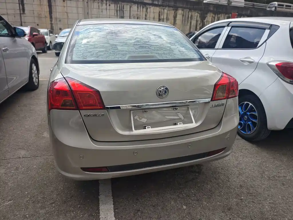 Buick Excelle — миниатюра 7