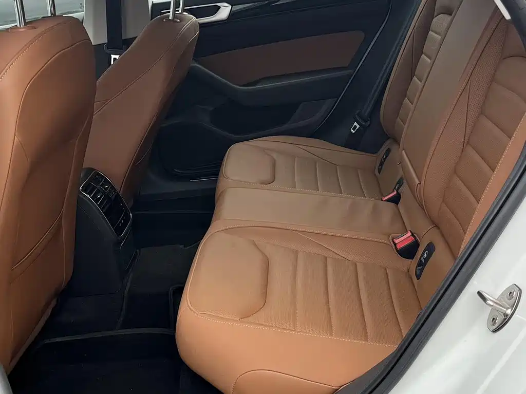 Volkswagen CC — миниатюра 13