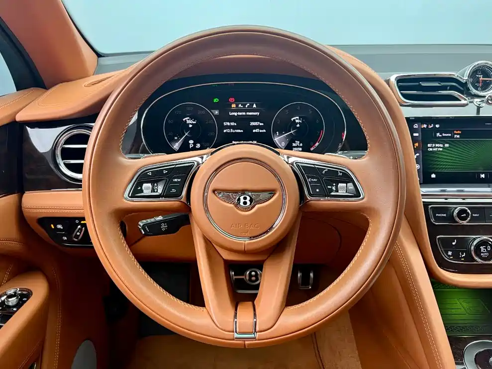 Bentley Bentayga — миниатюра 21
