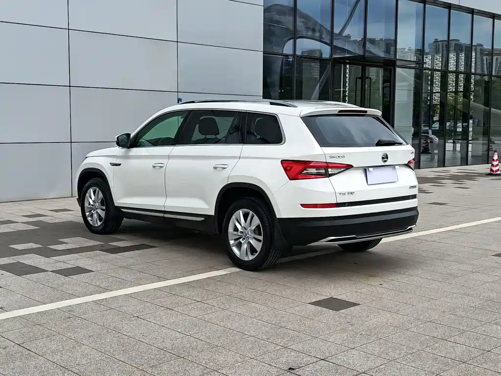 Skoda Kodiaq 2018 TSI330 5 мест Luxury