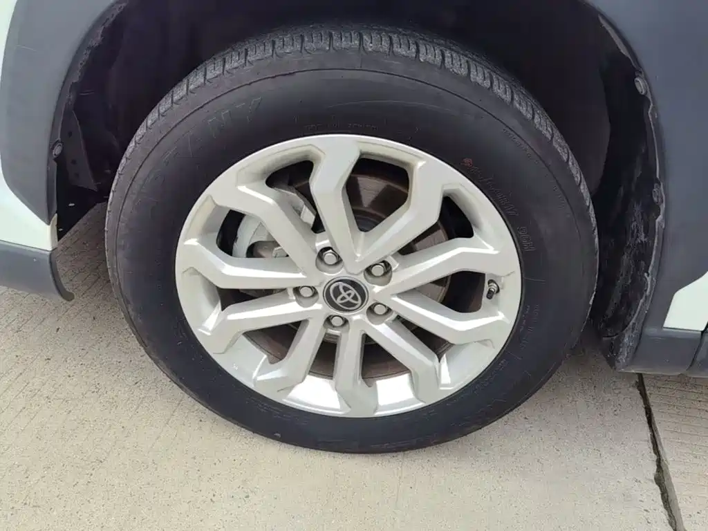 Toyota Frontlander — миниатюра 23
