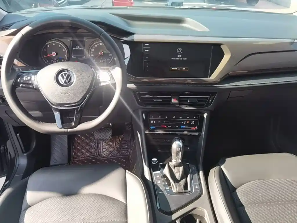 Volkswagen Tharu — миниатюра 10