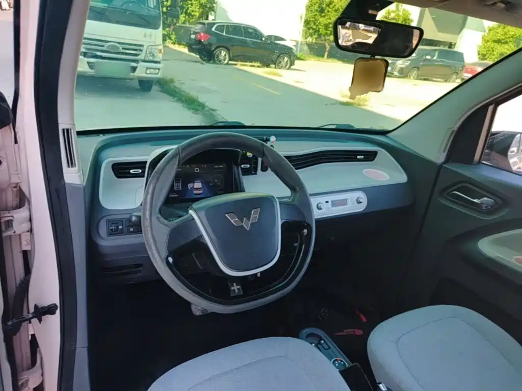 Wuling MINIEV — миниатюра 10