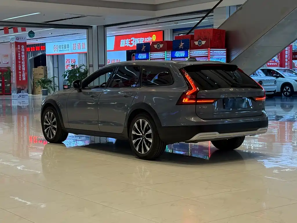 Volvo V90 — миниатюра 7