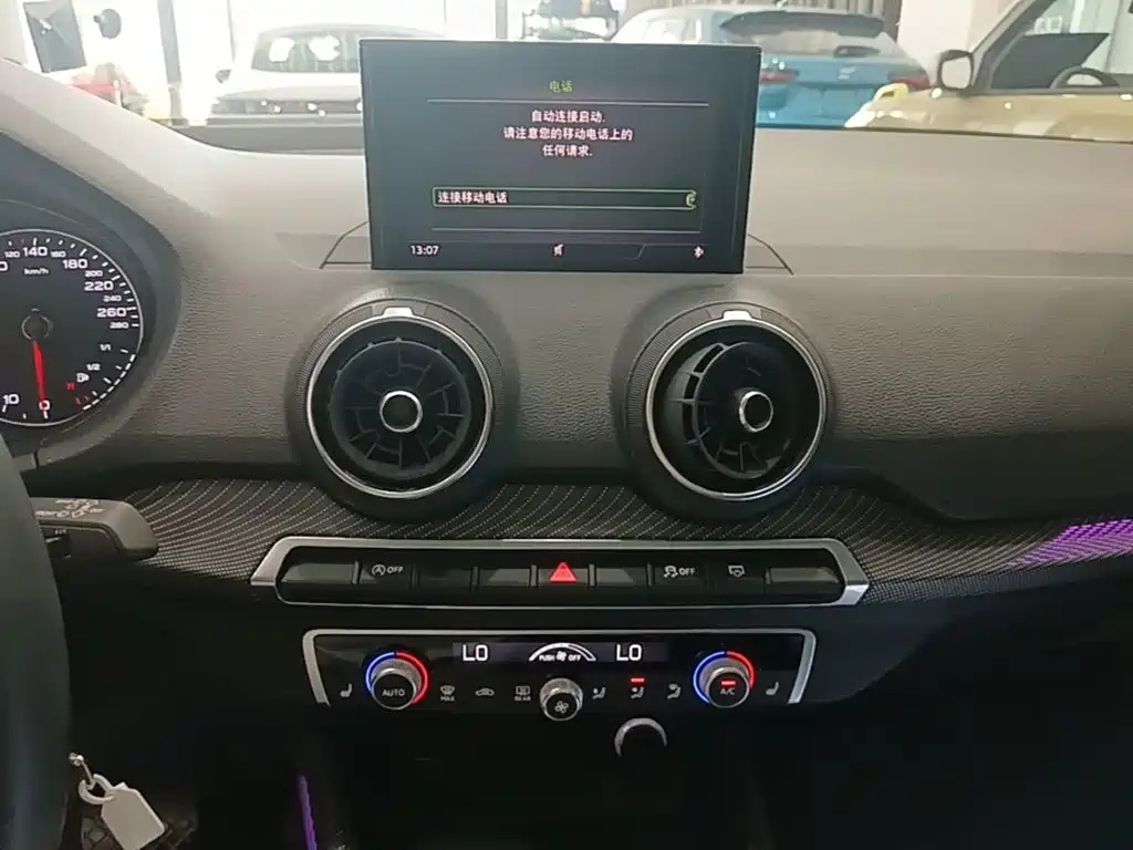 Audi Q2L — миниатюра 13