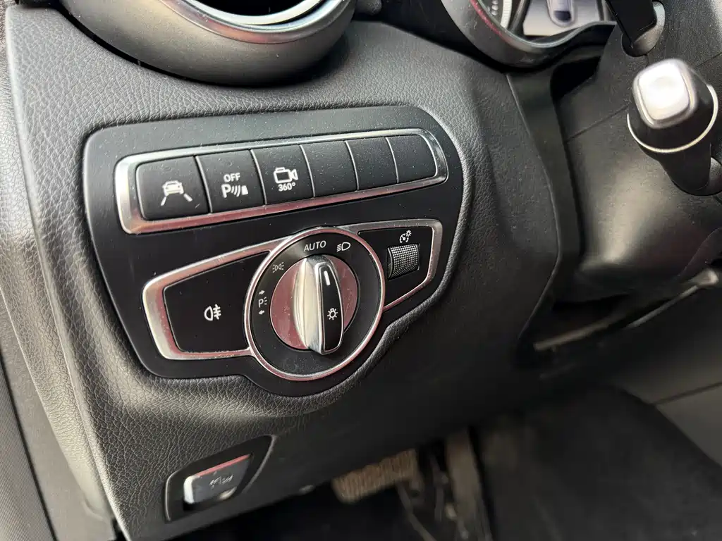 Mercedes-Benz GLC 2018 GLC 260 4MATIC SUV