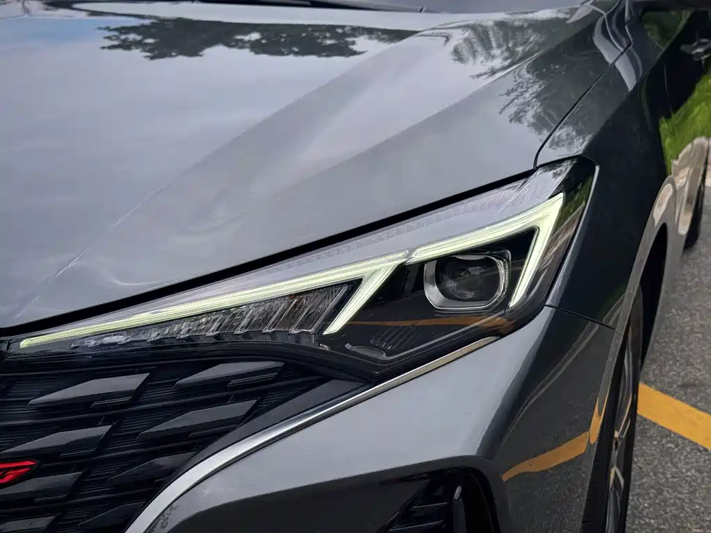 Changan Eado — миниатюра 5