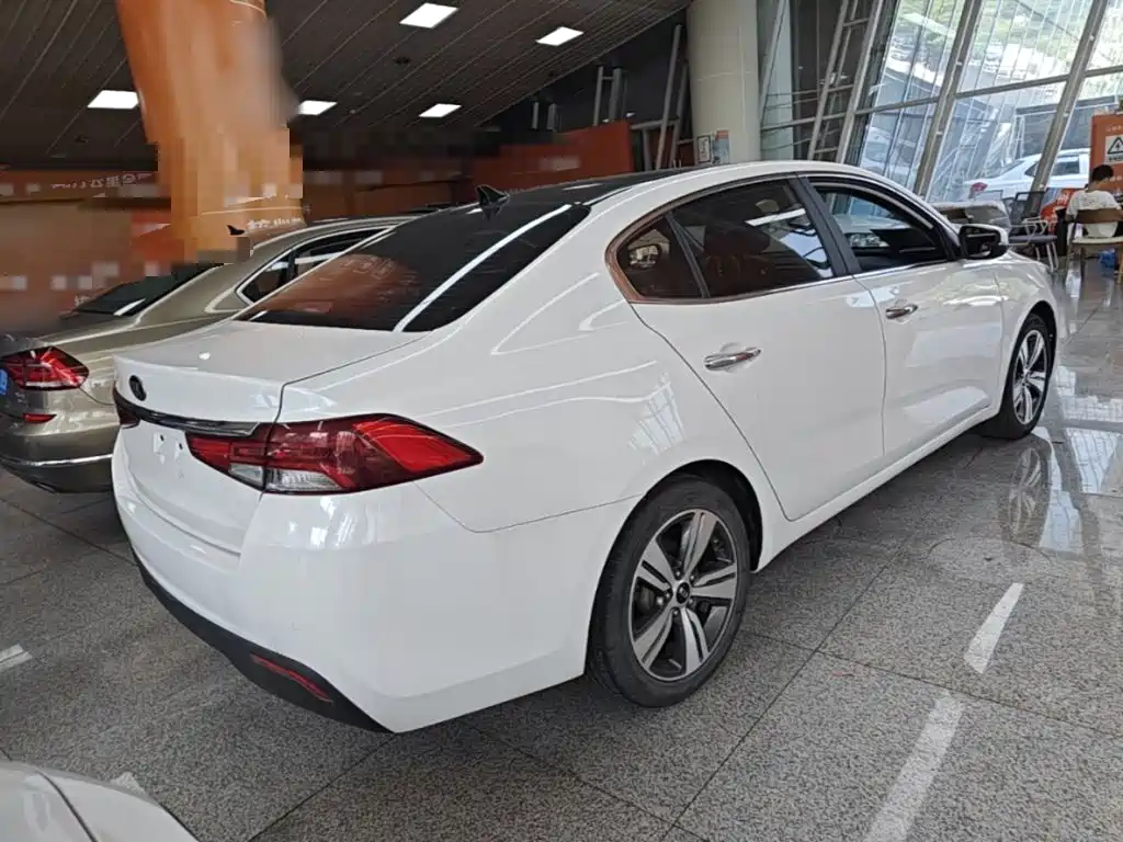 Kia K4 — миниатюра 7