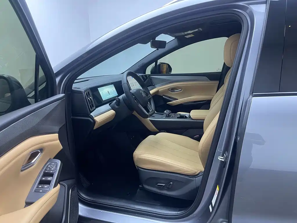 BYD L DM-i — миниатюра 13
