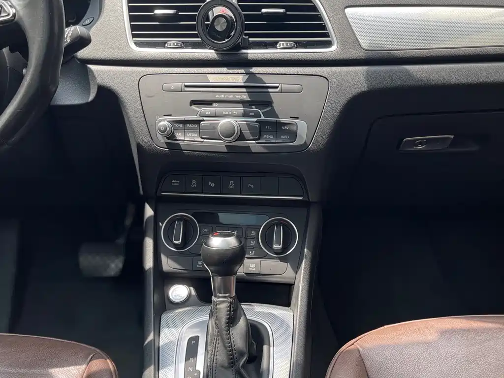 Audi Q3 — миниатюра 10