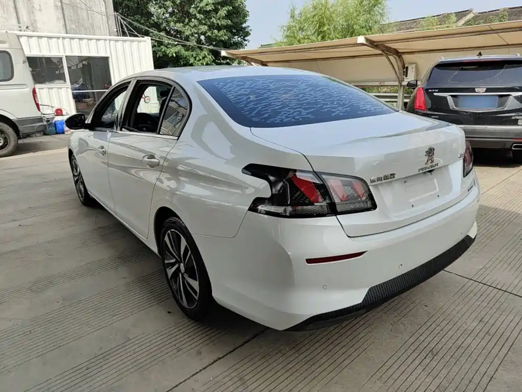 Peugeot 408 — миниатюра 5