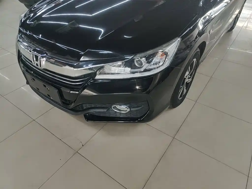 Honda Accord — миниатюра 24