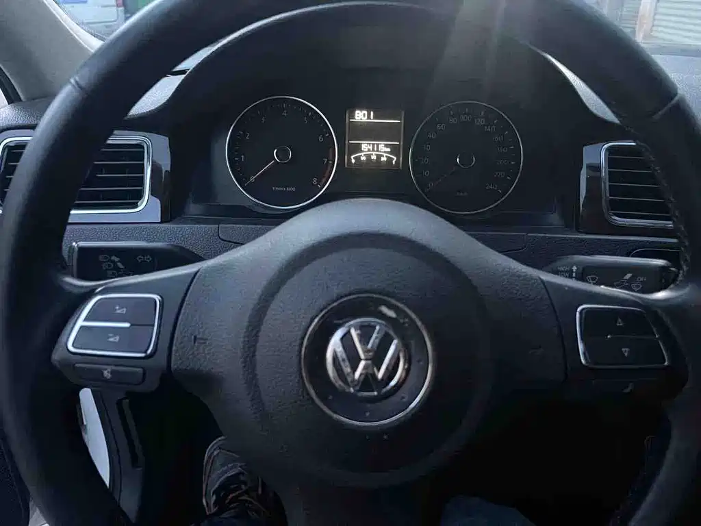 Volkswagen Santana — миниатюра 9