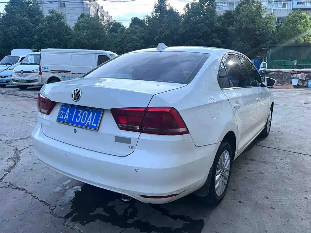 Volkswagen Santana — миниатюра 13