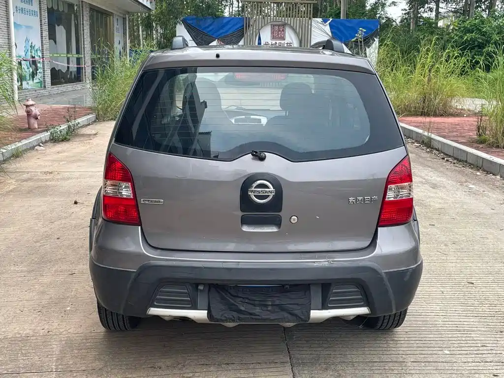Nissan Livina — миниатюра 4
