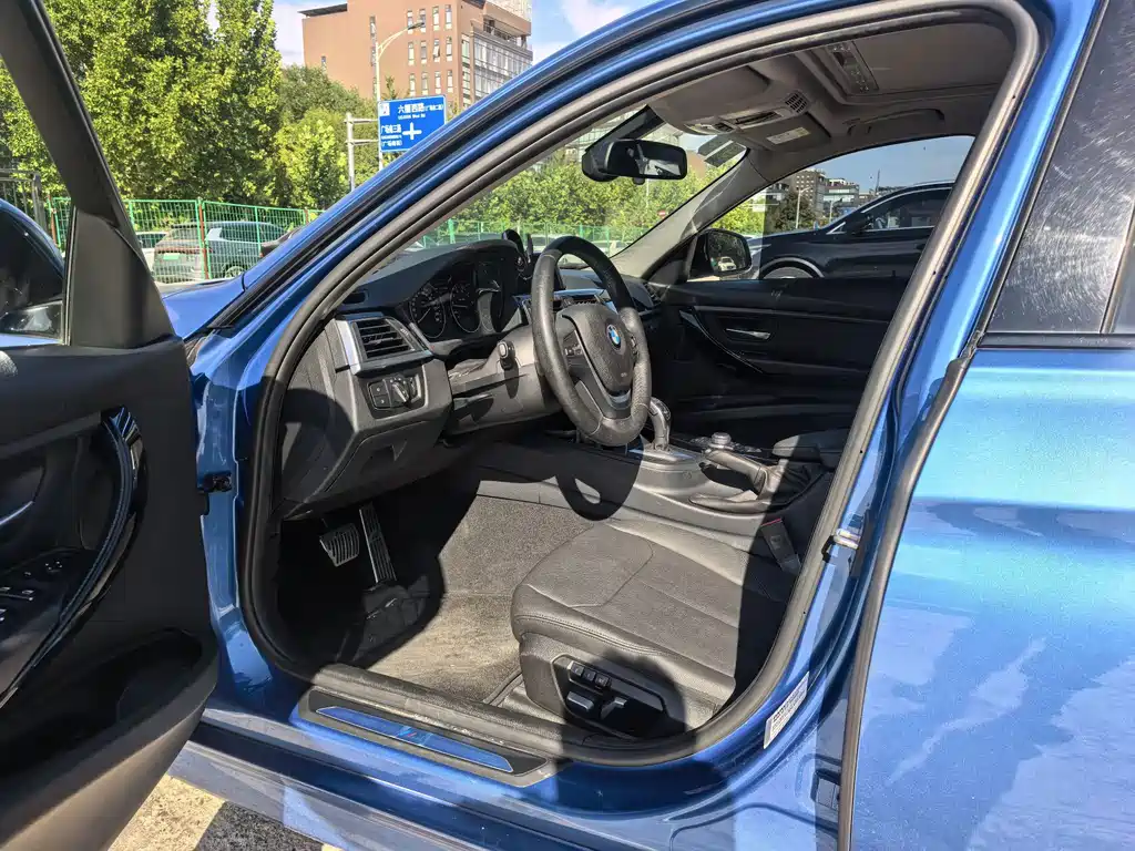 BMW 3 Series — миниатюра 5