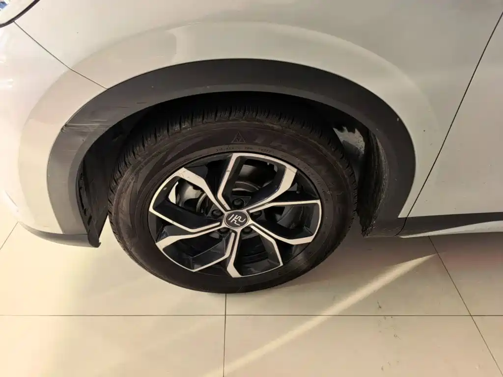 BYD Yuan Plus — миниатюра 23