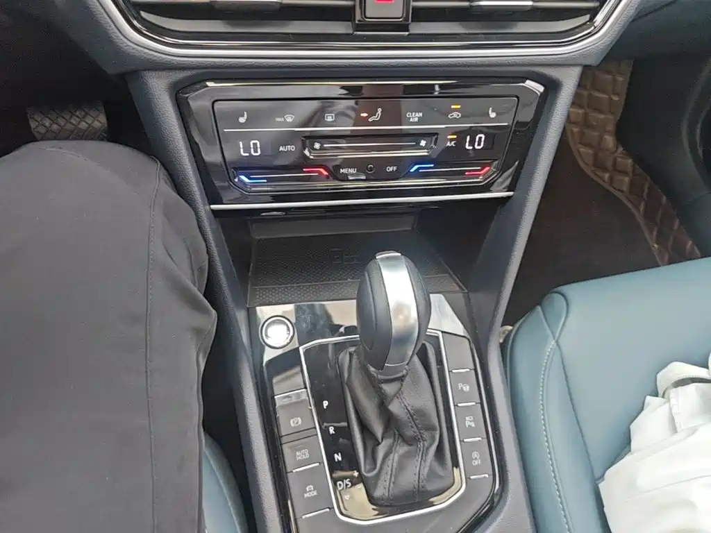 Volkswagen Tharu — миниатюра 14