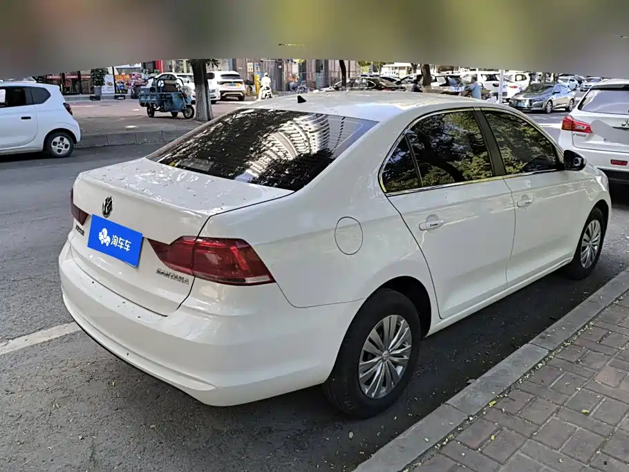 Volkswagen Santana — миниатюра 3
