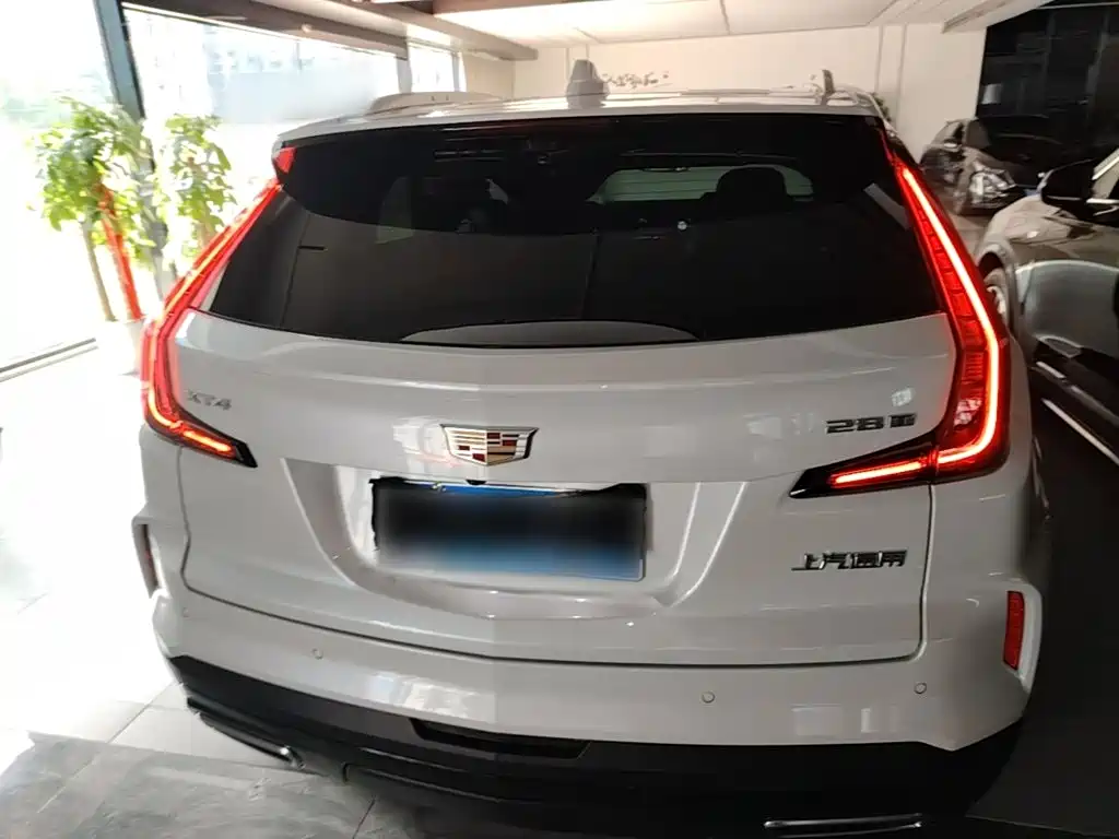 Cadillac XT4 — миниатюра 6