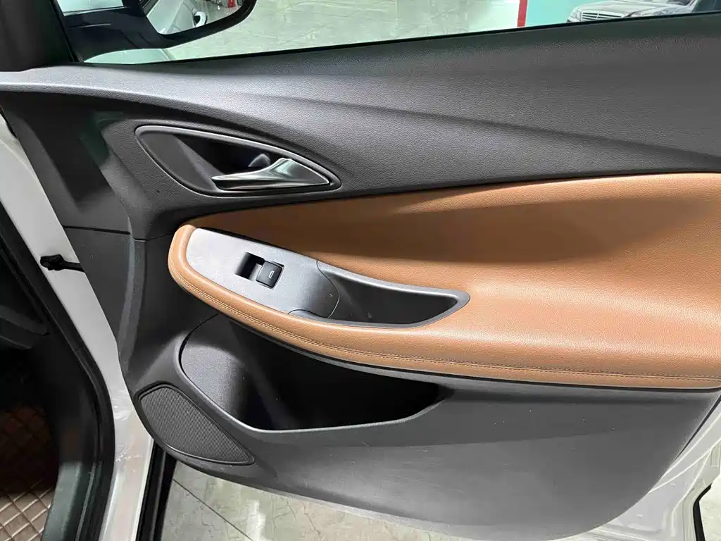 Buick Encore GX — миниатюра 11