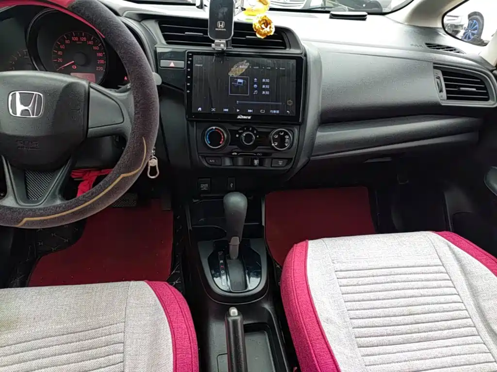 Honda Fit — миниатюра 13