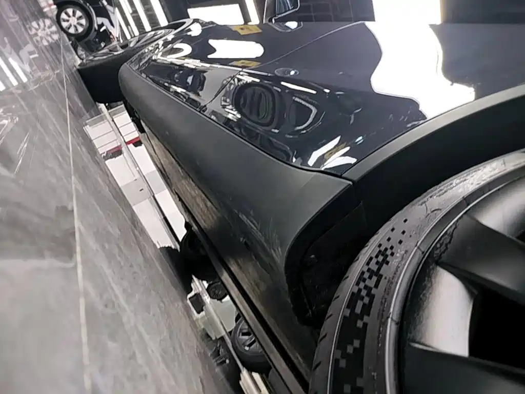 Tesla Model Y — миниатюра 22